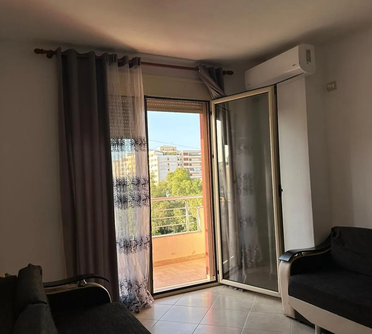 Haven Apartment Vlore Guest house